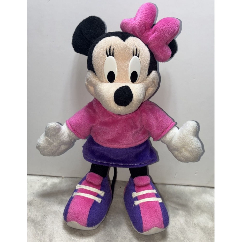 Vintage Disney Fisher-Price Minnie Mouse House of Mouse Plush Toy 2001 12"